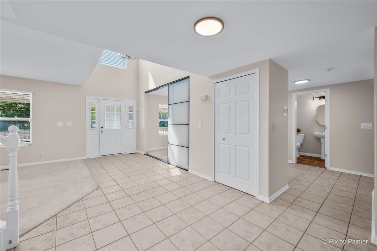 10942 Preston Parkway Property Photo 6