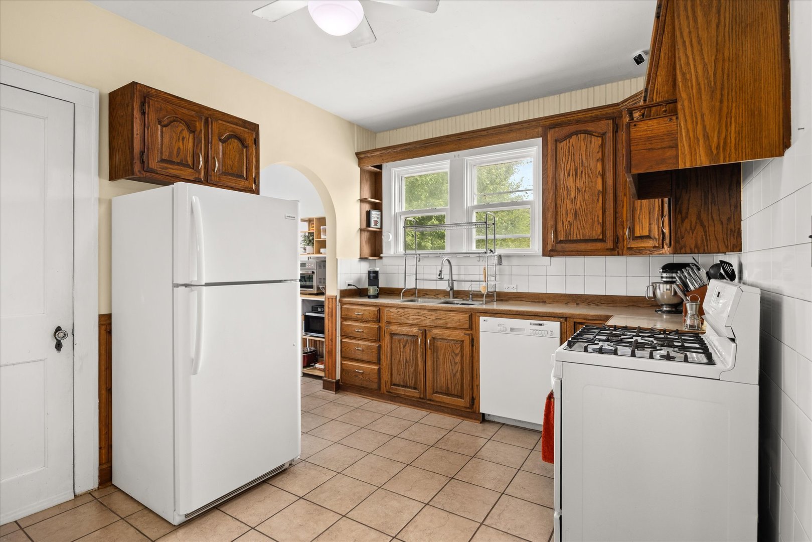 1006 S Bloomington Street Property Photo 16