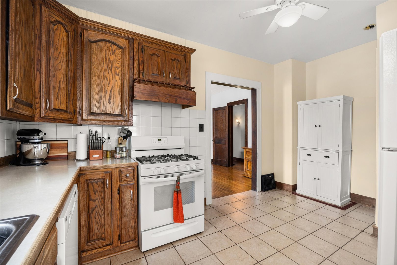 1006 S Bloomington Street Property Photo 21