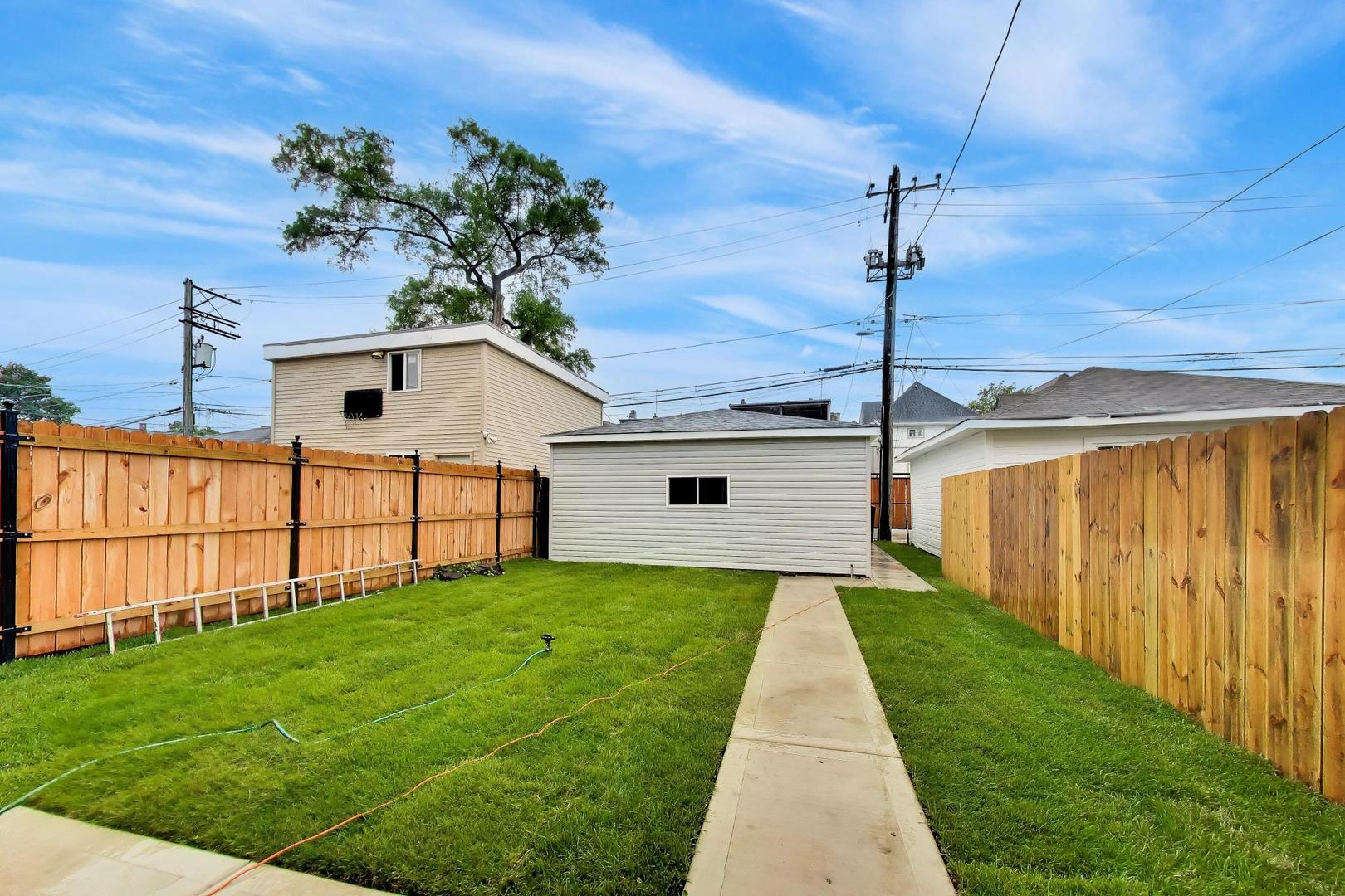544 N Leamington Avenue Property Photo 33