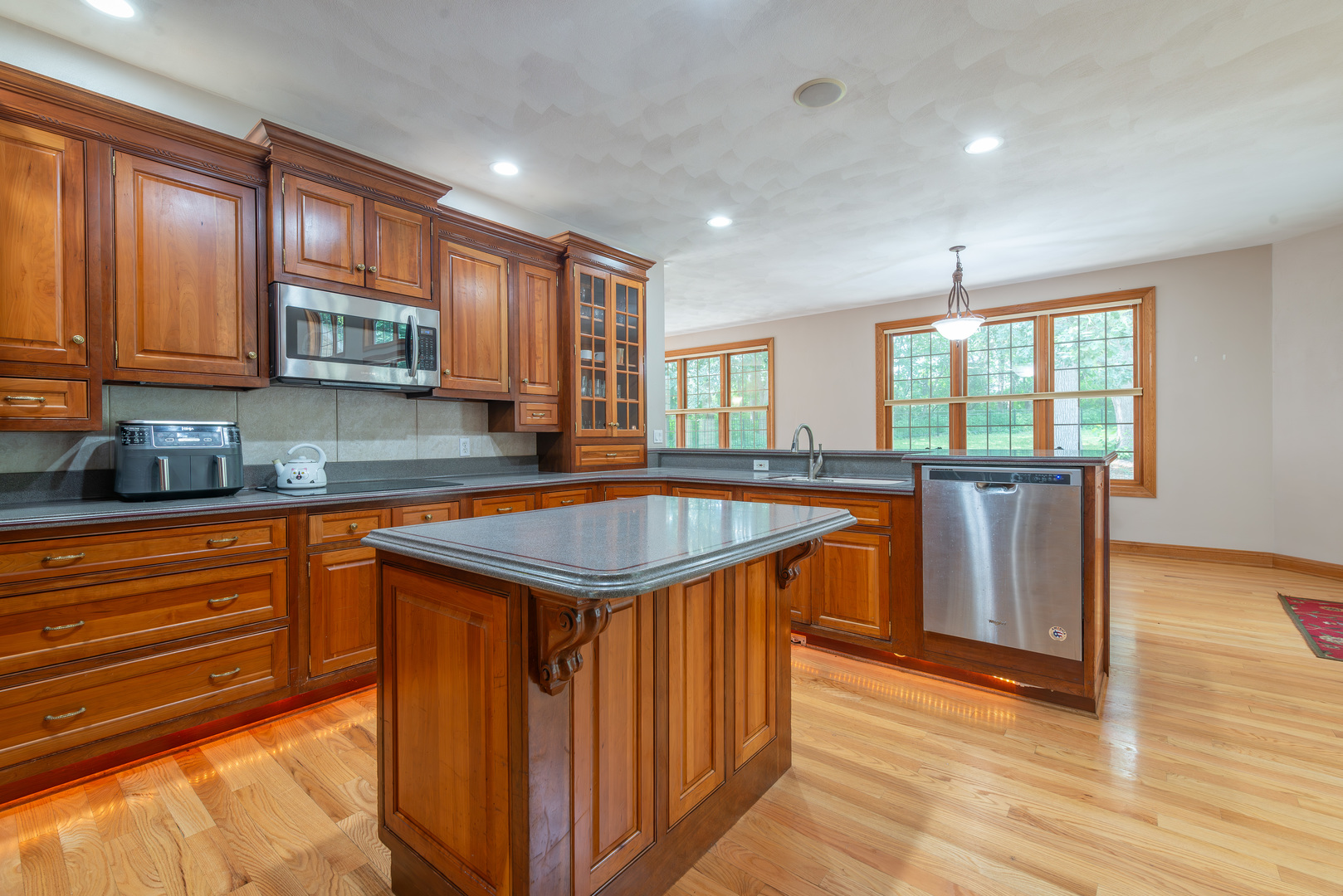 3285 W Forest Road Property Photo 10