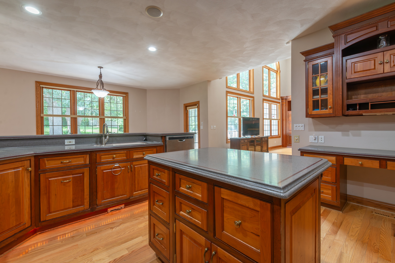 3285 W Forest Road Property Photo 11