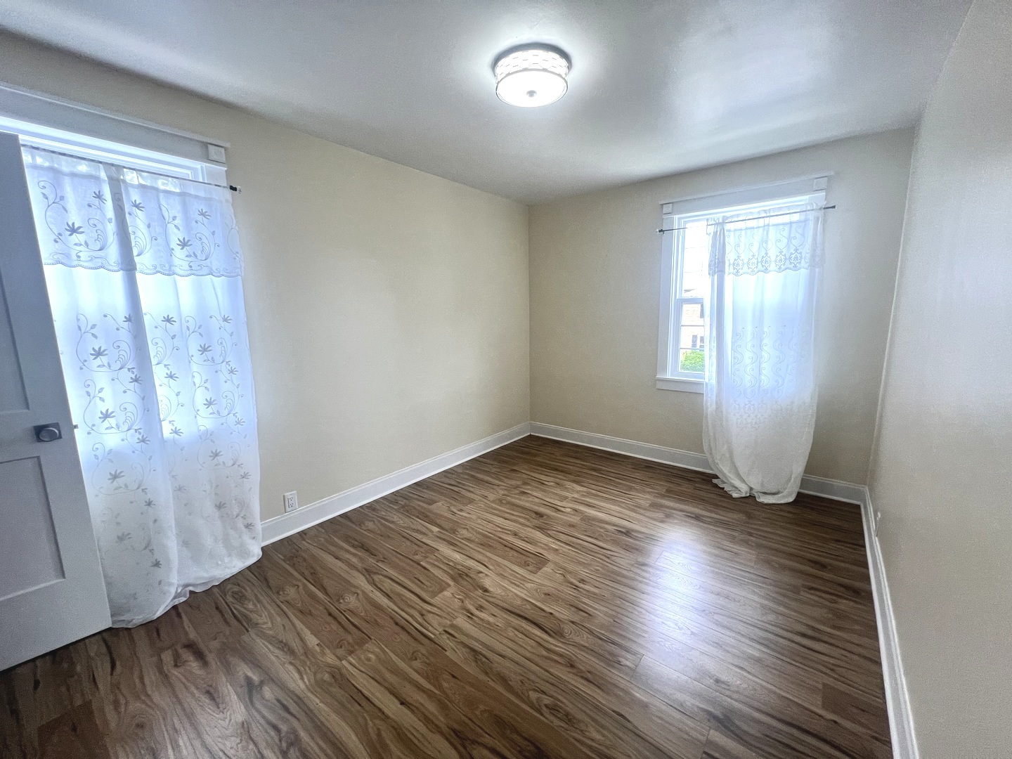 7541 S Hamilton Avenue Property Photo 20