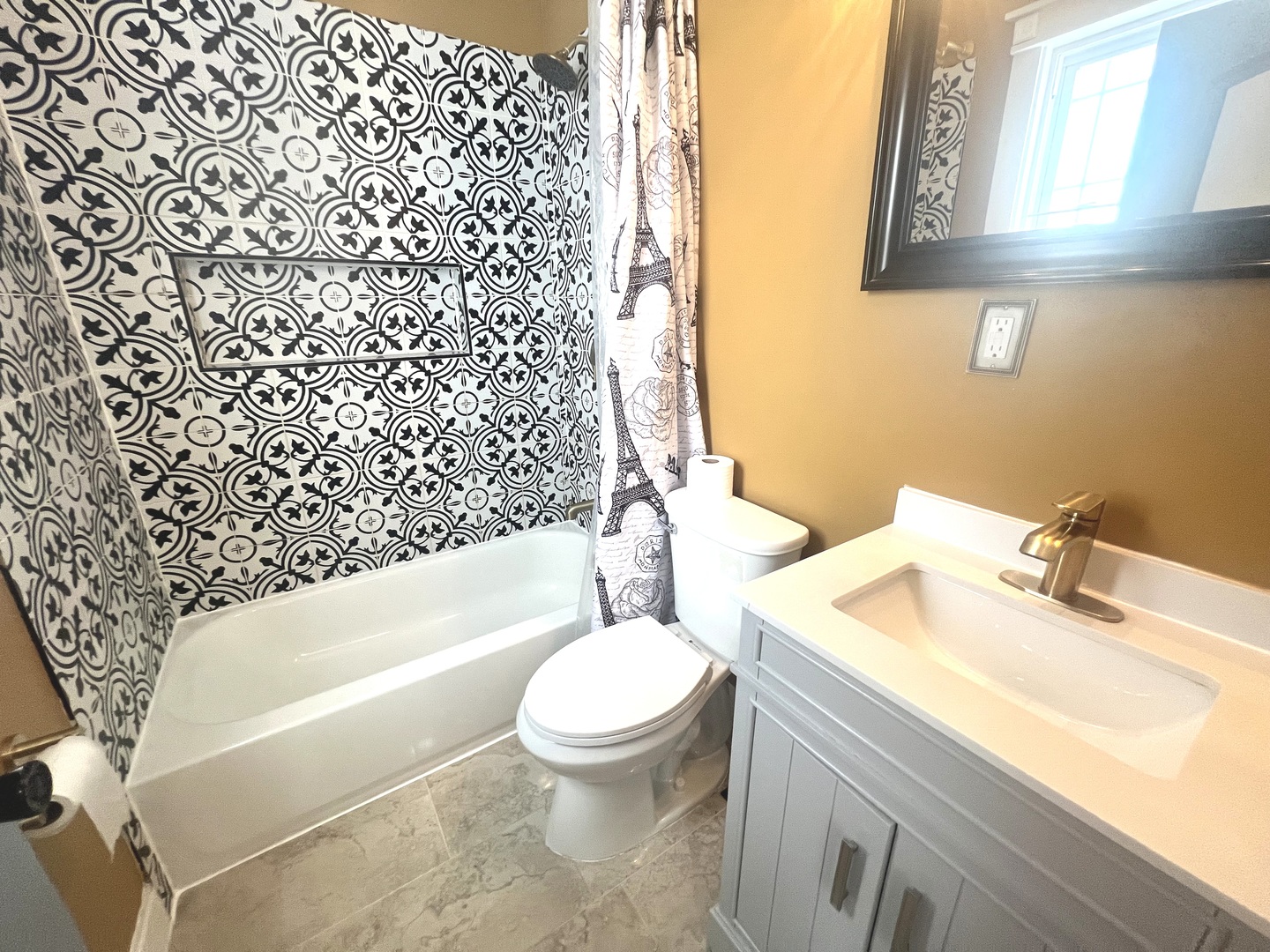 7541 S Hamilton Avenue Property Photo 29
