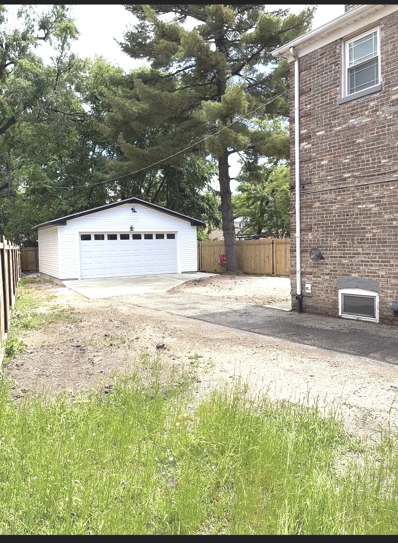 7541 S Hamilton Avenue Property Photo 40