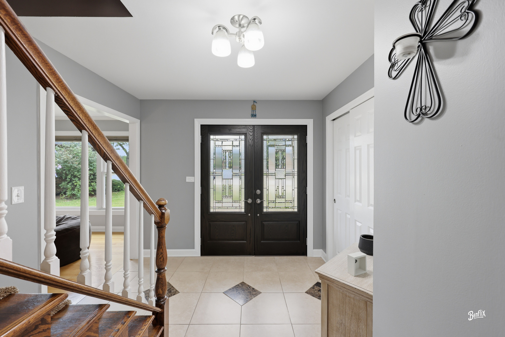 811 Spring Cove Drive Property Photo 3