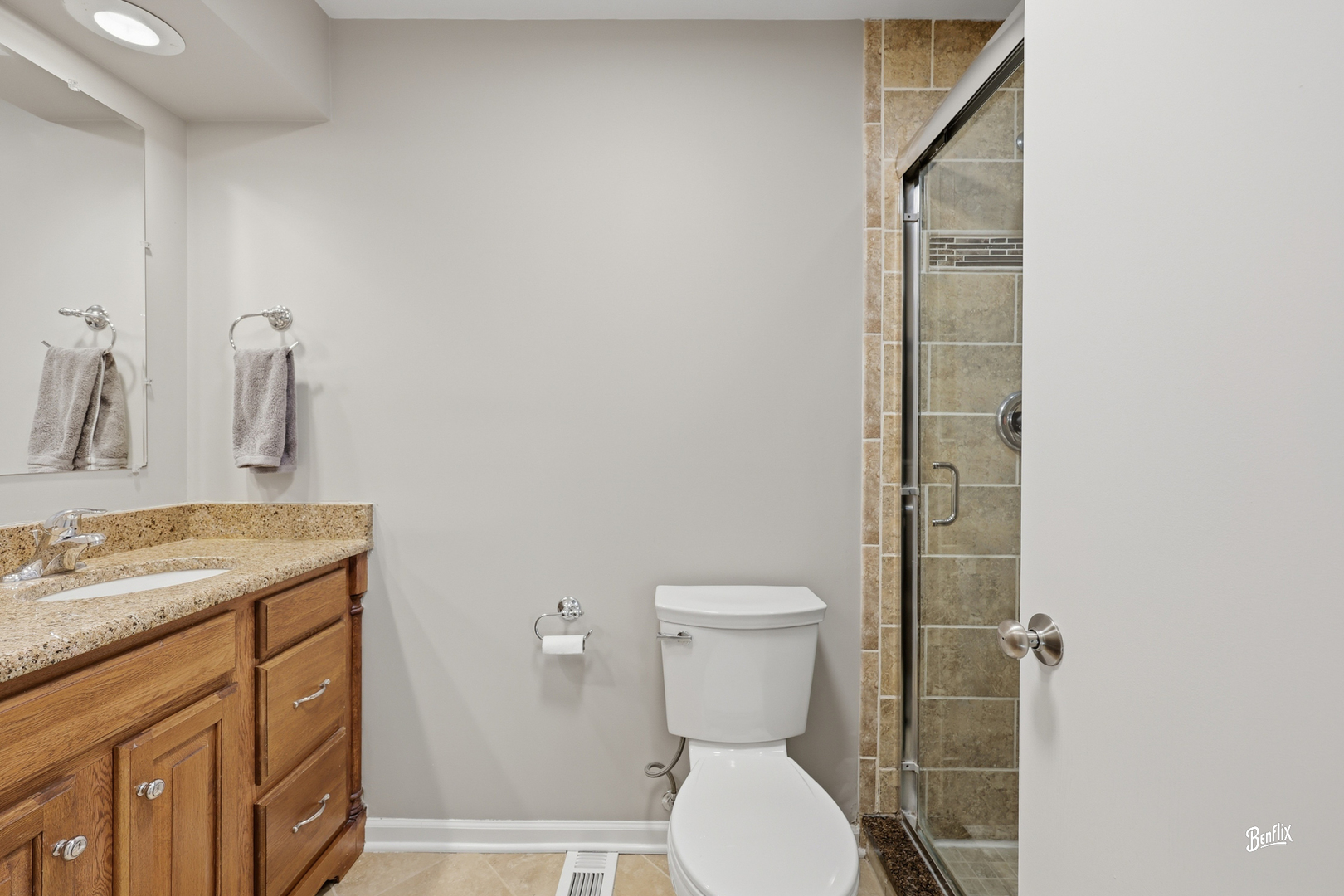 811 Spring Cove Drive Property Photo 18