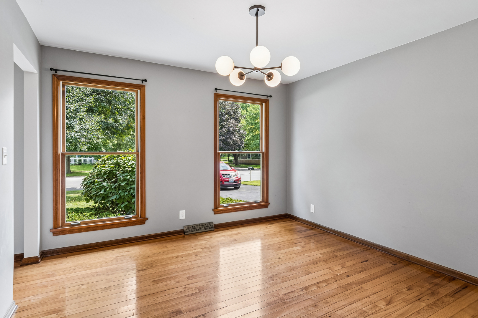 2305 Pepper Valley Drive Property Photo 2