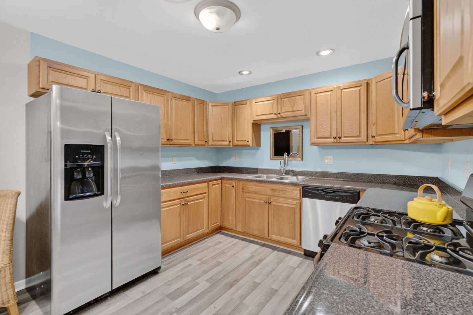175 Harbor Landing Property Photo 5