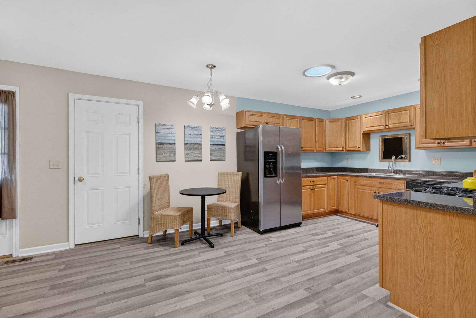 175 Harbor Landing Property Photo 9