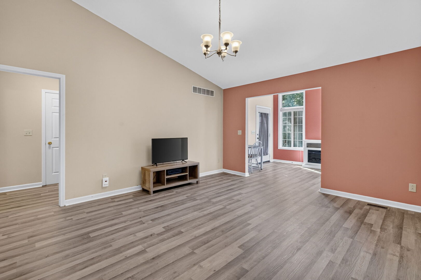 175 Harbor Landing Property Photo 13