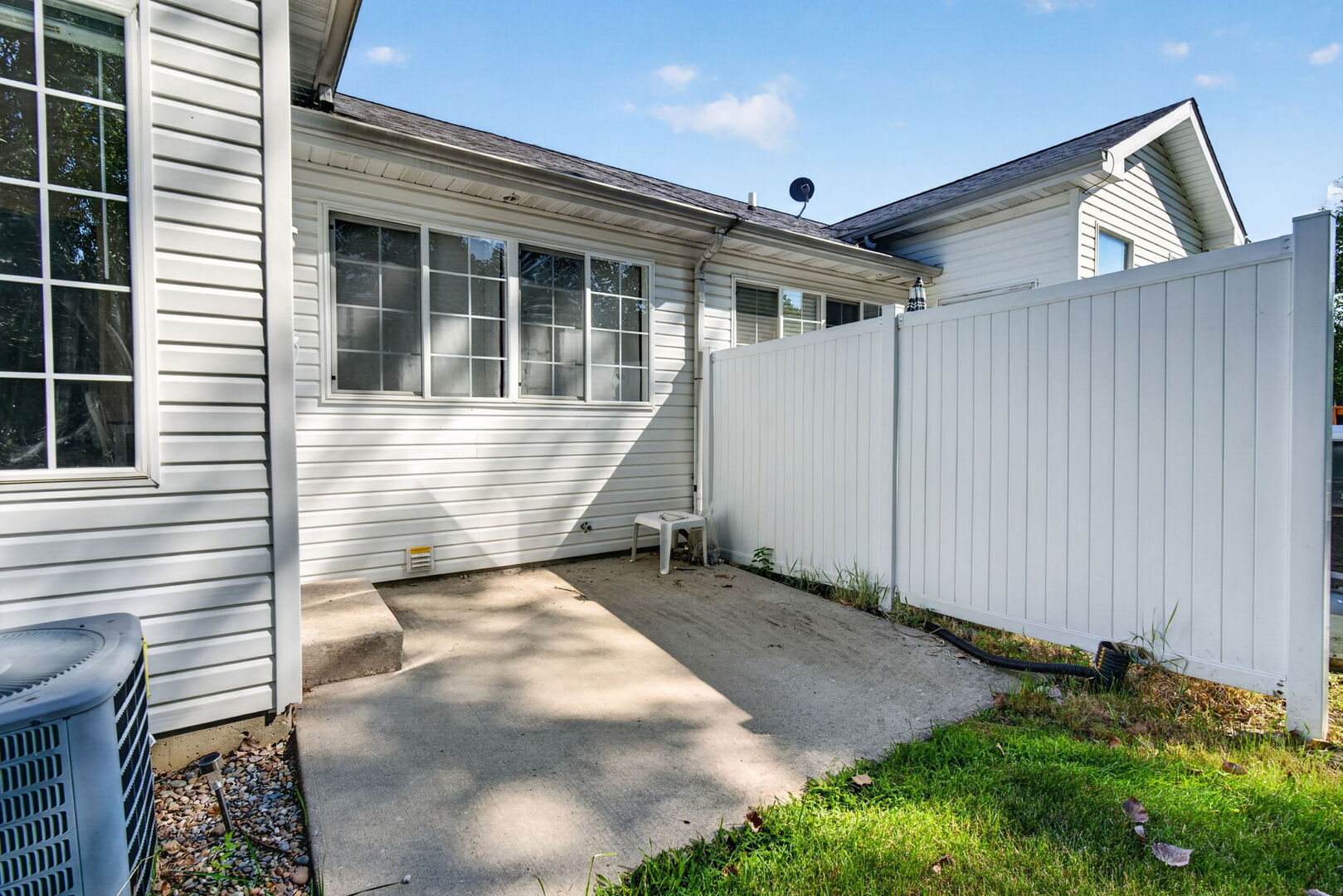 175 Harbor Landing Property Photo 33