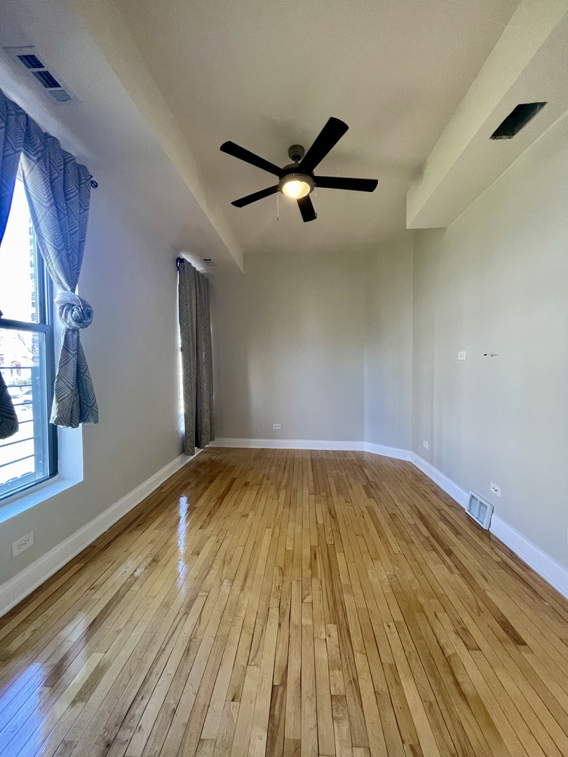 469 E Bowen Avenue 1 Property Photo 15