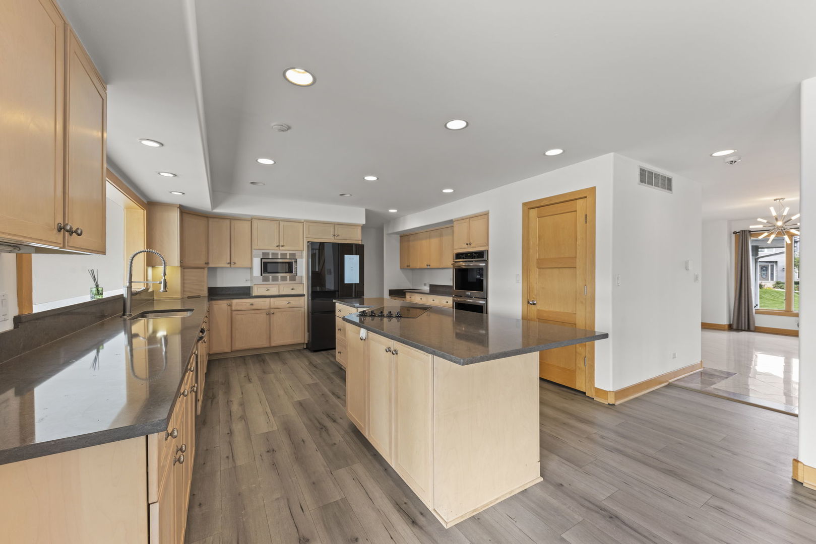 13258 Lakepoint Drive Property Photo 10