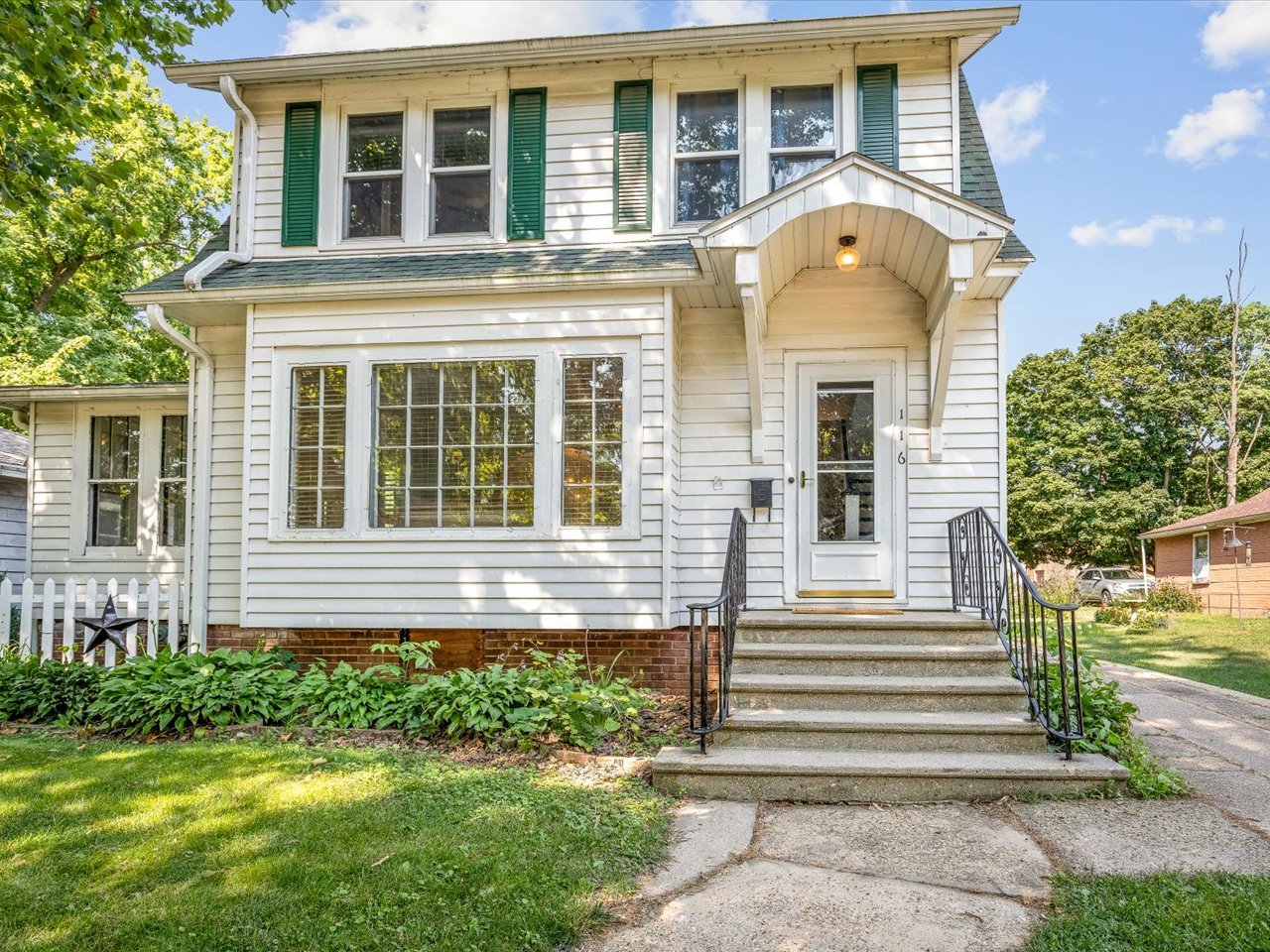 116 N Jefferson Avenue Property Photo 2