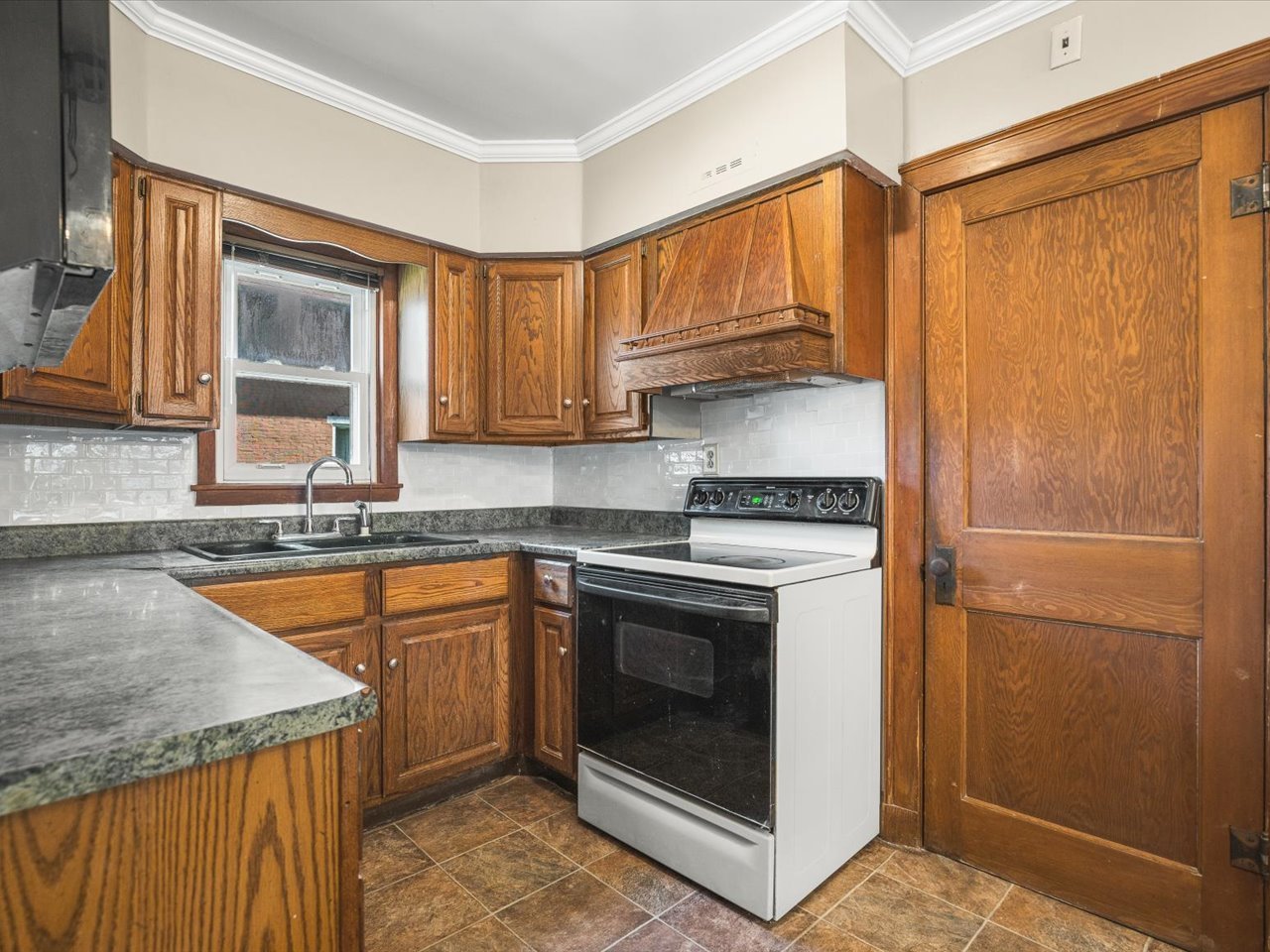 116 N Jefferson Avenue Property Photo 13