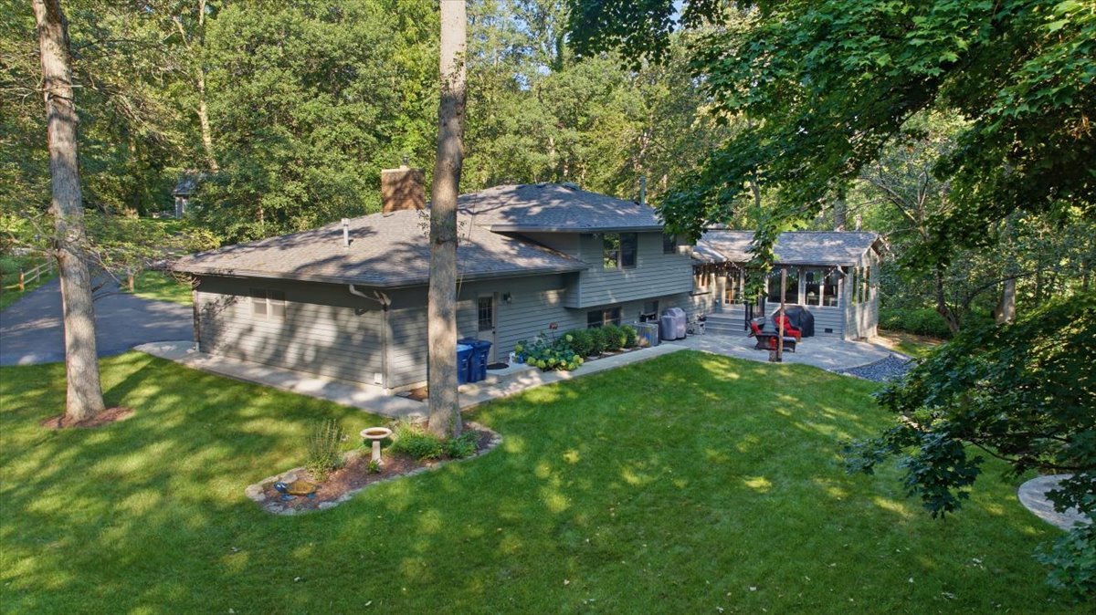 4n621 Deerslayer Drive Property Photo 49