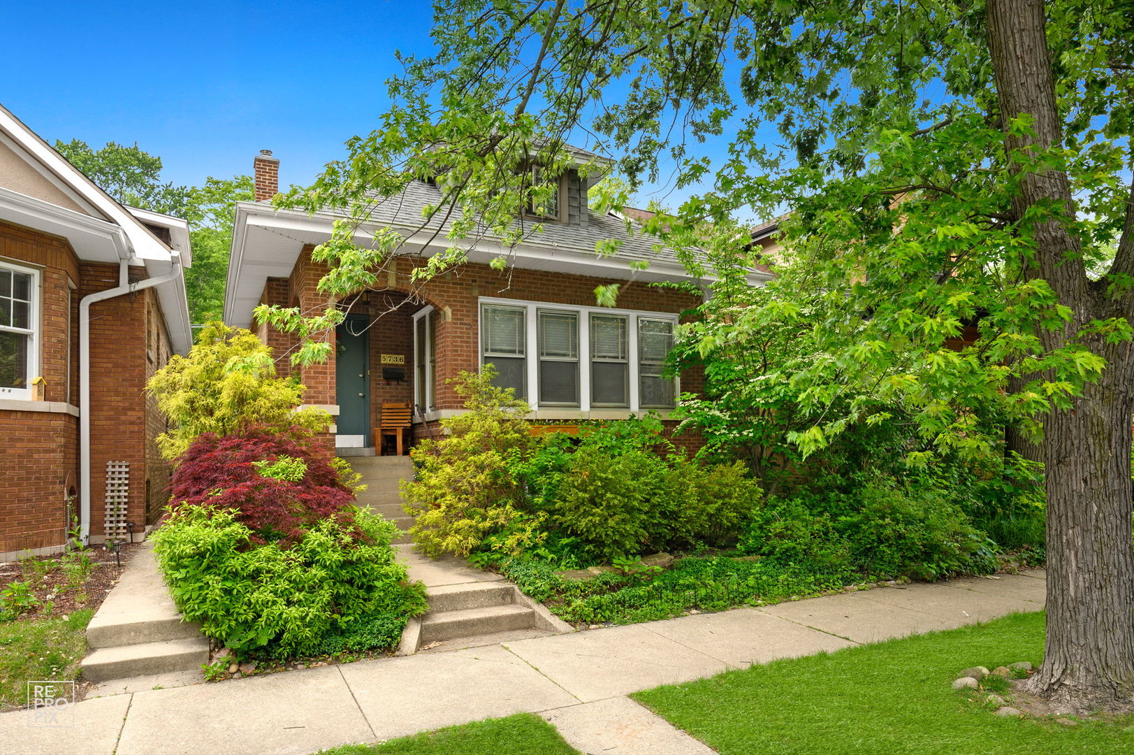 5736 N Virginia Avenue Property Photo 1