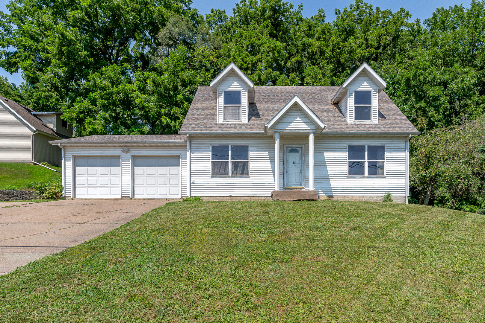1148 Valley Drive Property Photo 1