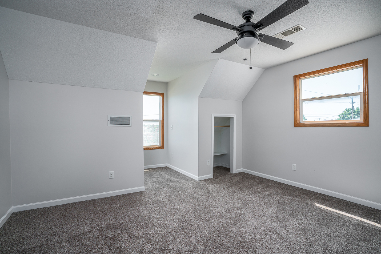 1148 Valley Drive Property Photo 15