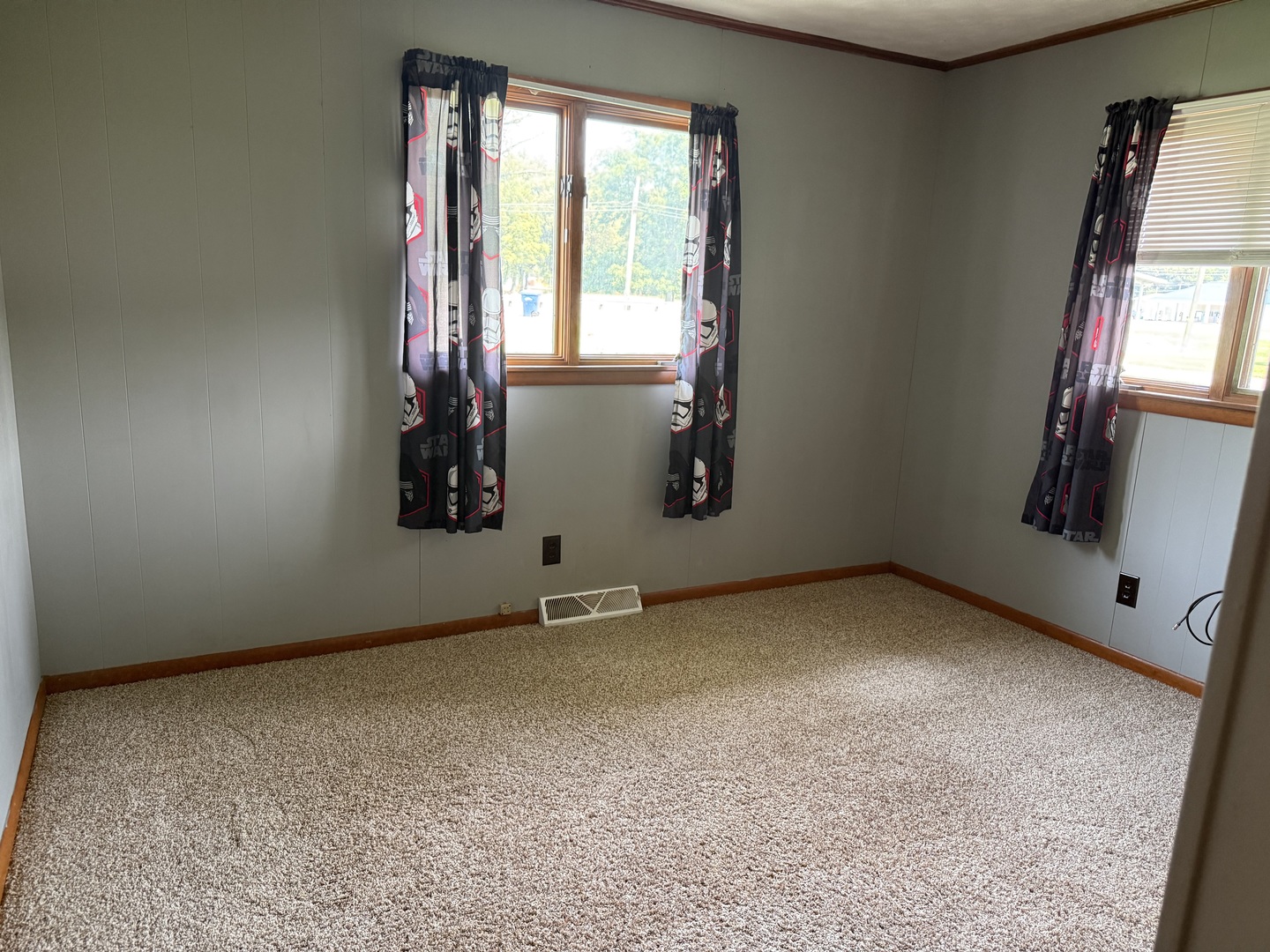 715 State Street Property Photo 8