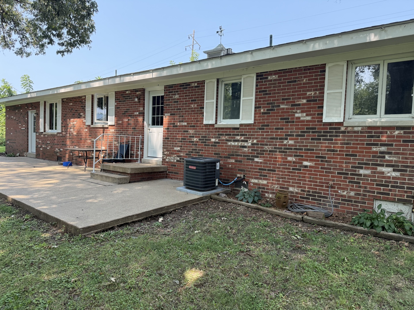 715 State Street Property Photo 11