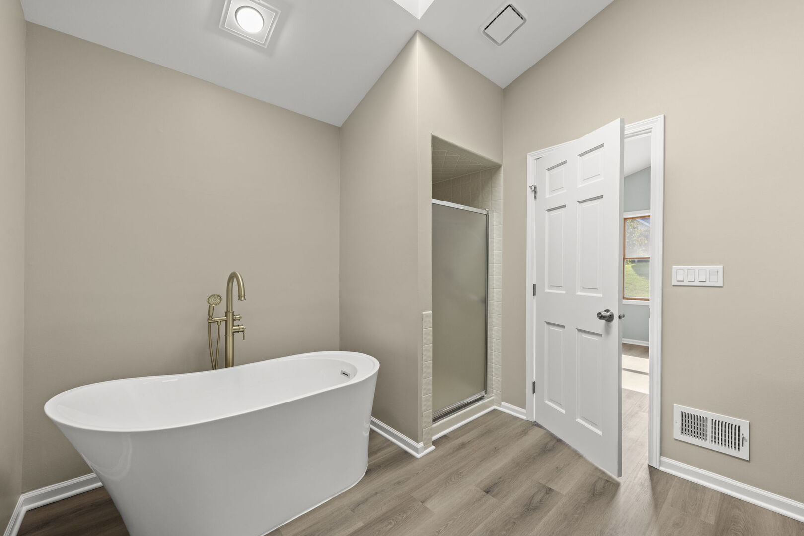 7 Douglas Drive Property Photo 17
