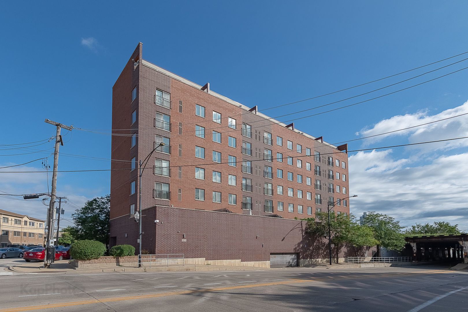 2272 S Archer Avenue 8E Property Photo 1