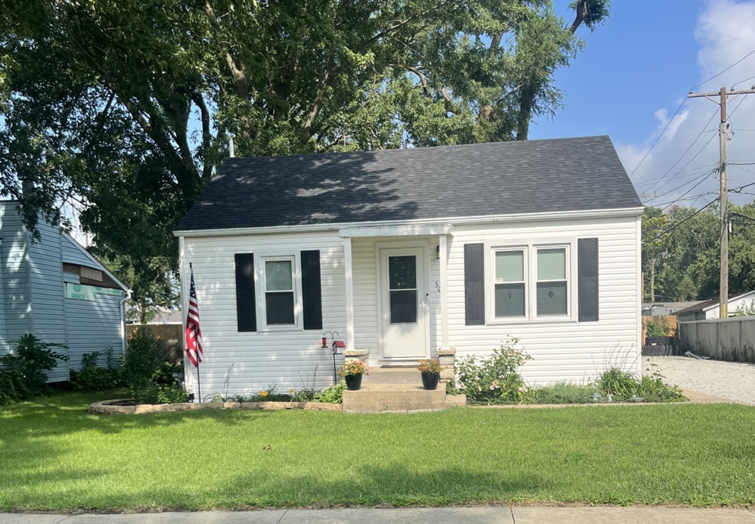 304 N Lowe Road