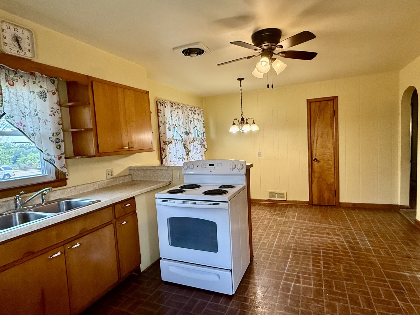 1021 7th Street Property Photo 5