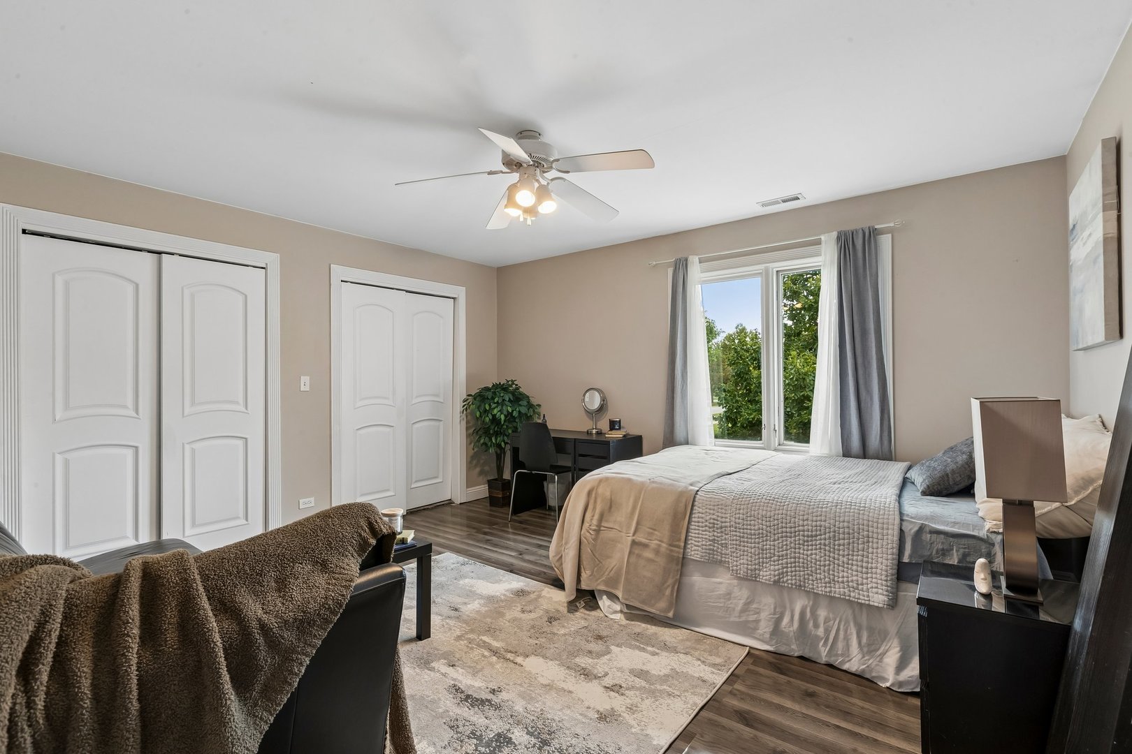 610 W Lonnquist Boulevard Property Photo 33