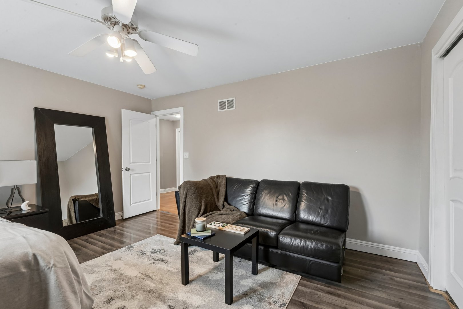 610 W Lonnquist Boulevard Property Photo 34