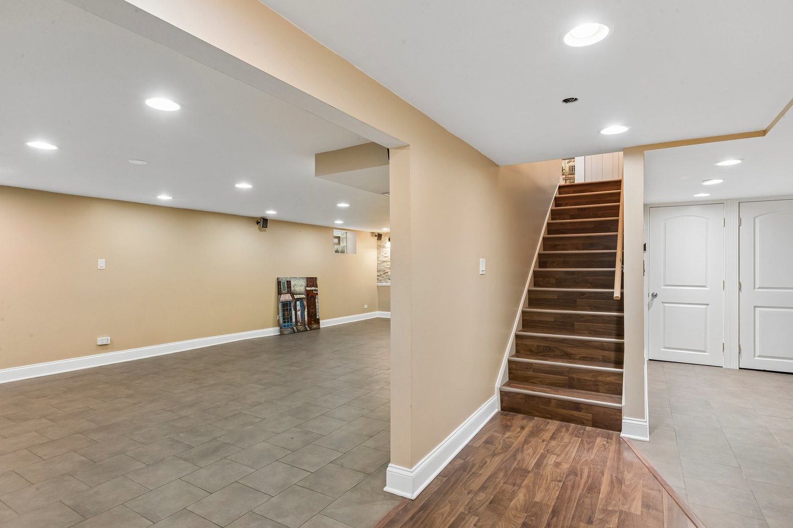 610 W Lonnquist Boulevard Property Photo 41