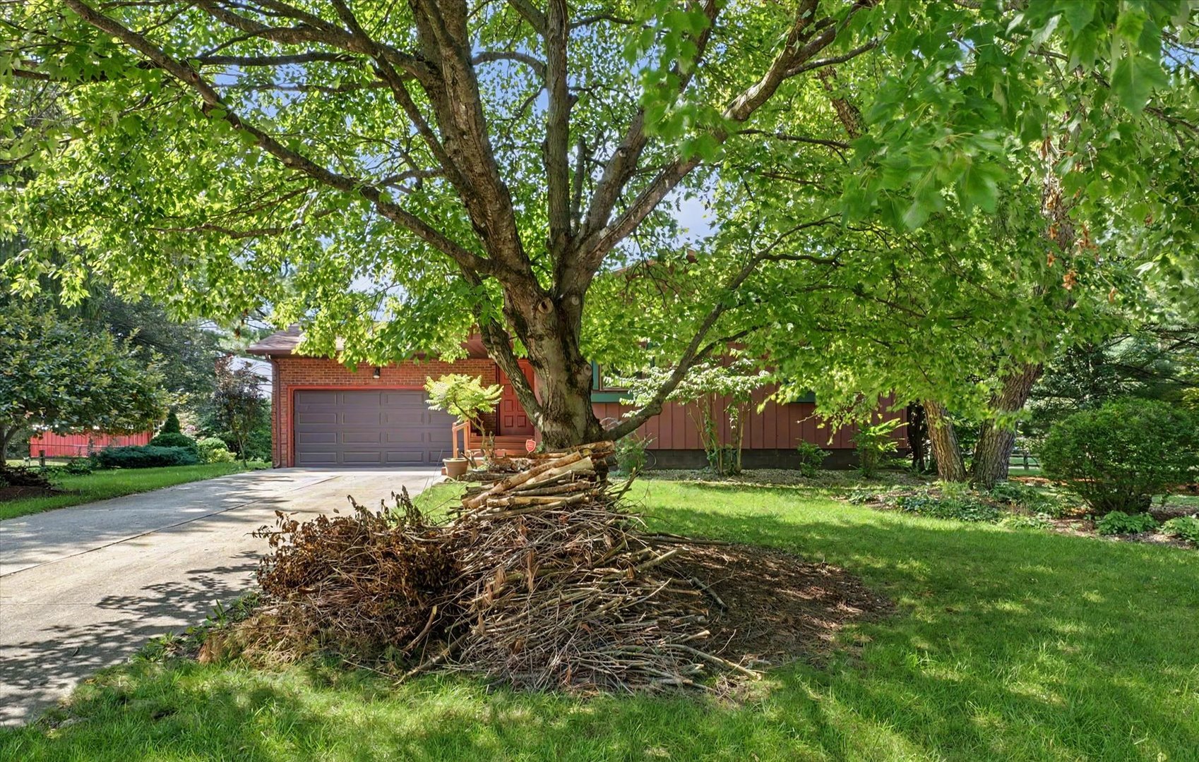 2231 Nancy Lane Property Photo 3