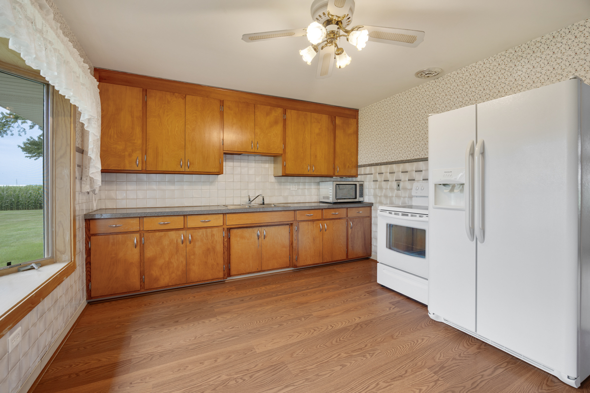21313 Anthony Road Property Photo 5