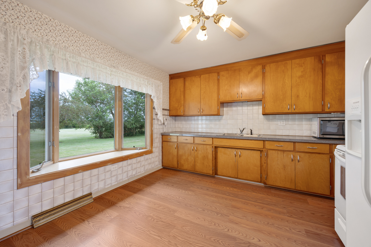 21313 Anthony Road Property Photo 7