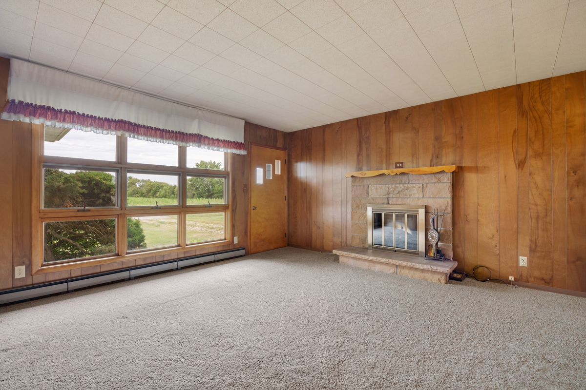 21313 Anthony Road Property Photo 8
