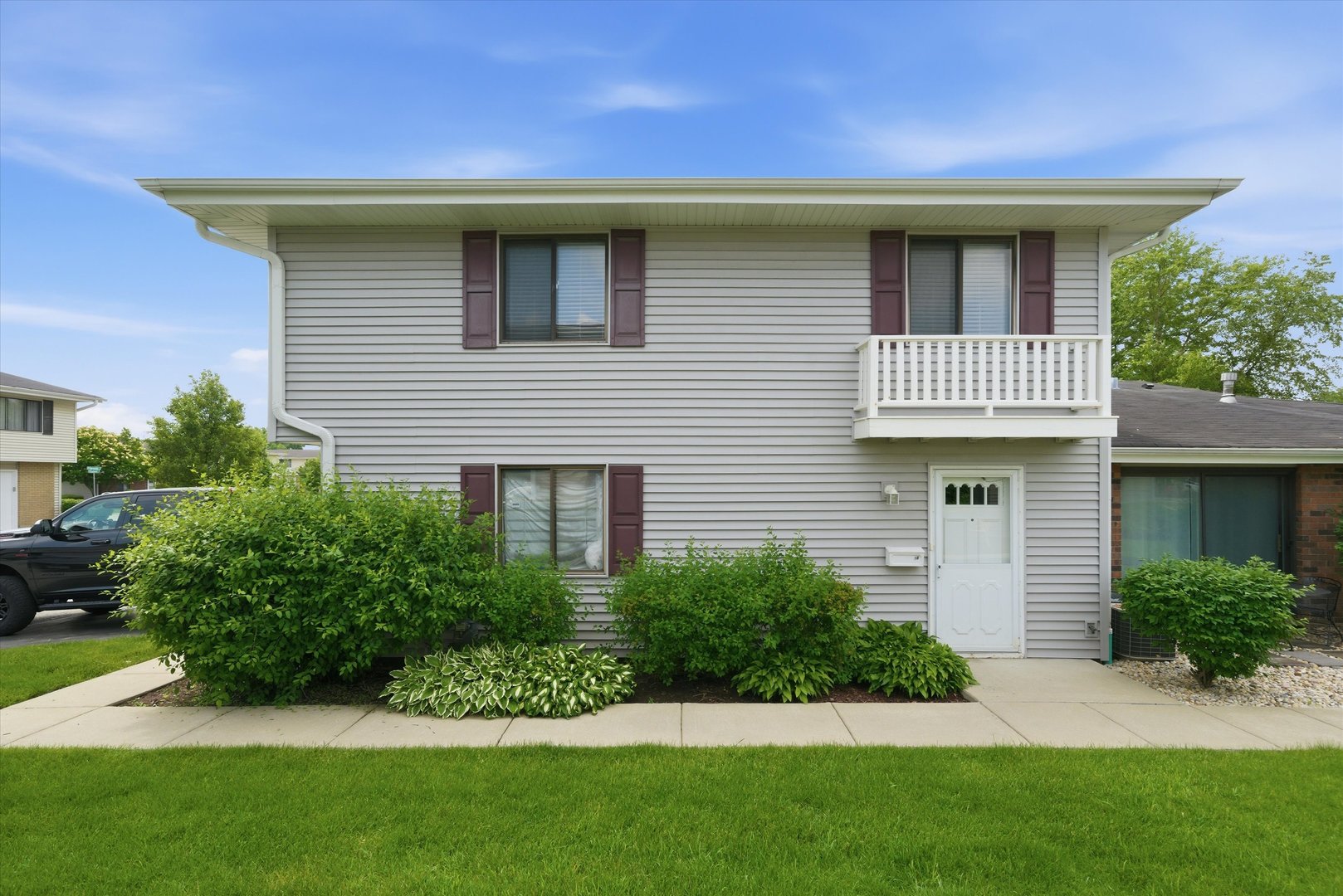 18 Dennis Court 18 Property Photo 1