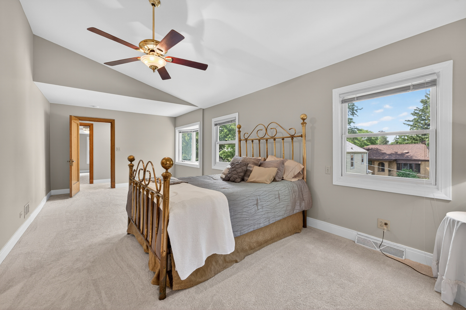 433 S Euclid Avenue Property Photo 17