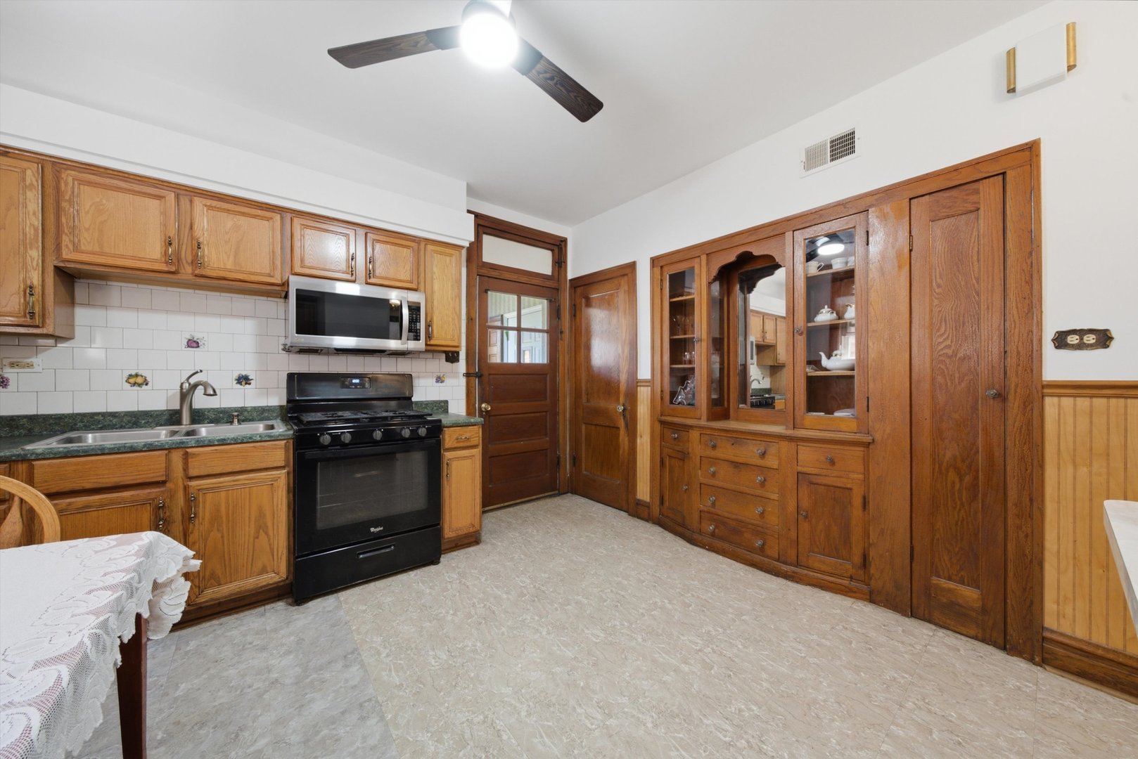 4846 S Tripp Avenue Property Photo 17