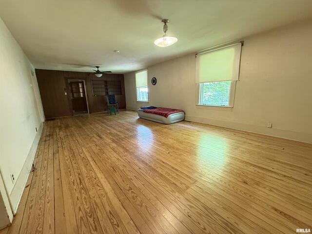 1312 W Sycamore Street Property Photo 8