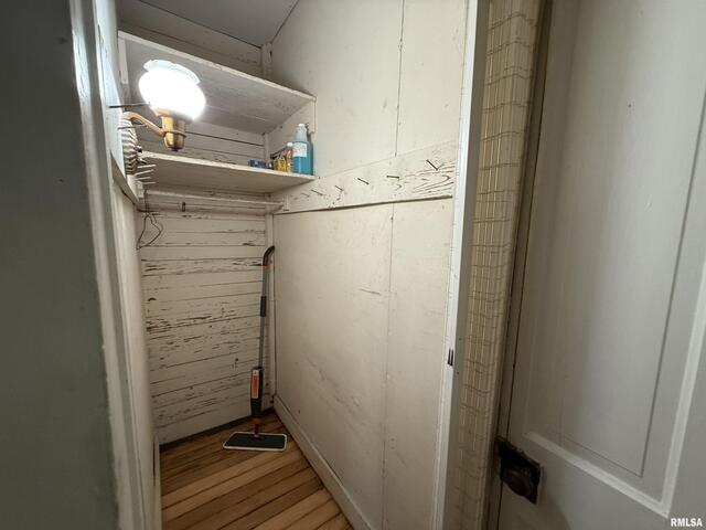 1312 W Sycamore Street Property Photo 12