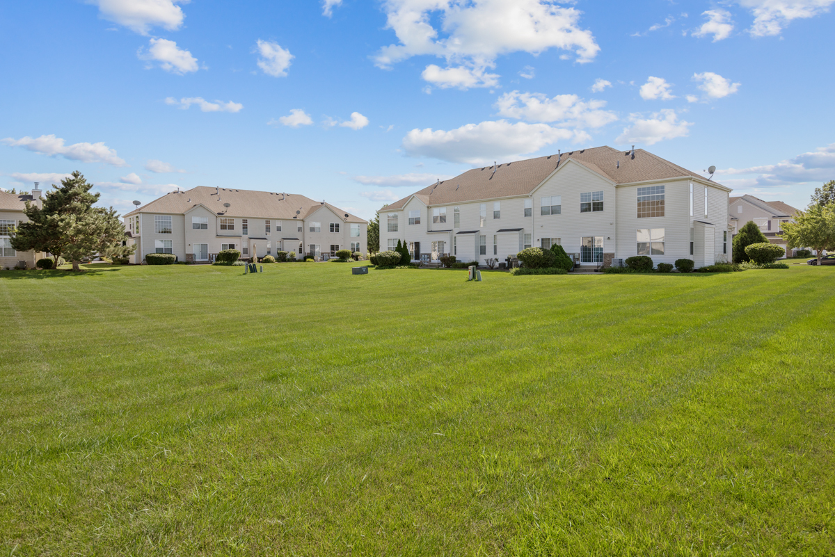 23932 Mc Mullin Circle Property Photo 26