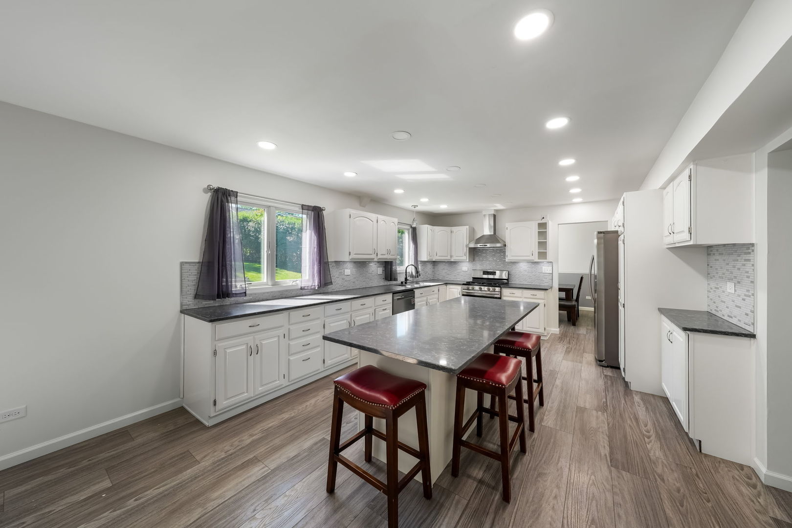 565 Liberty Avenue Property Photo 8