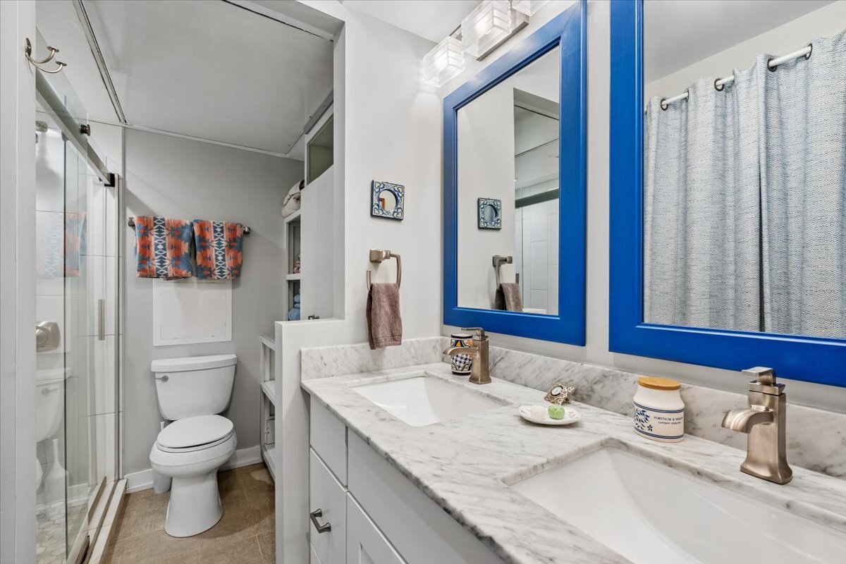 1300 N Astor Street 22b Property Photo 12