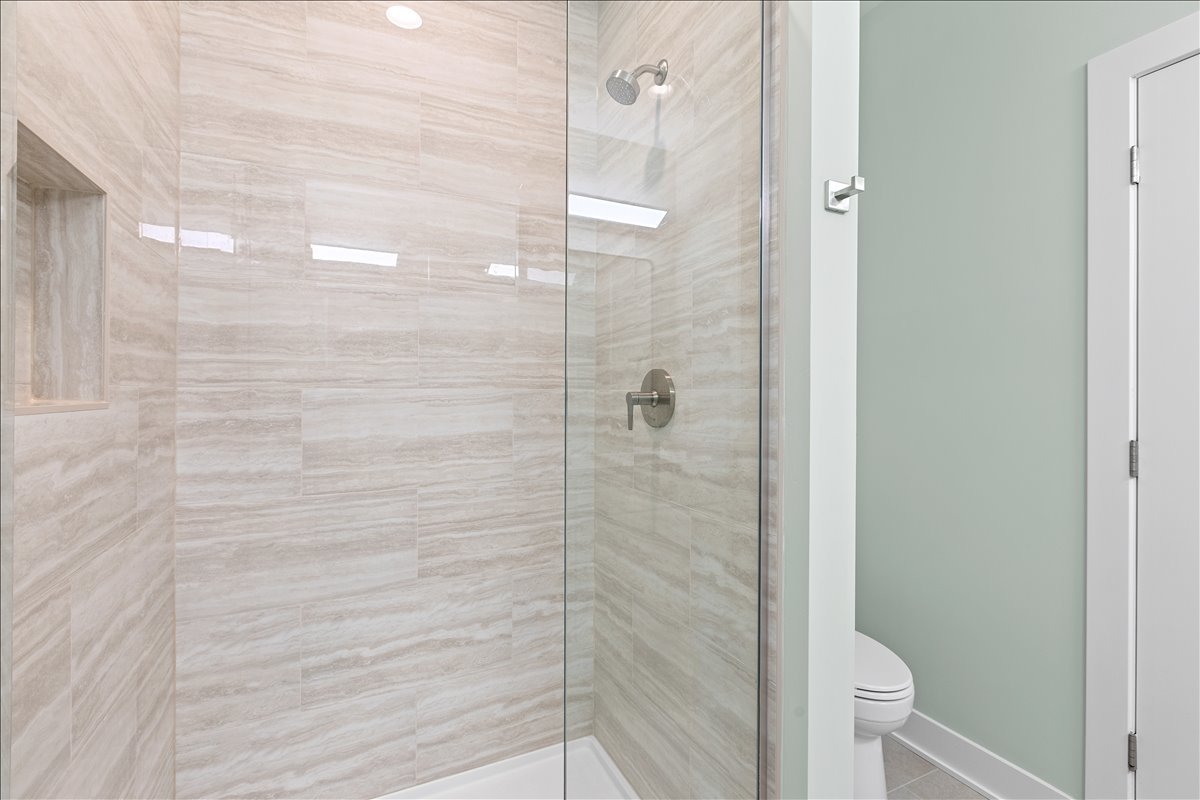 319 S Glendale Avenue 303 Property Photo 18