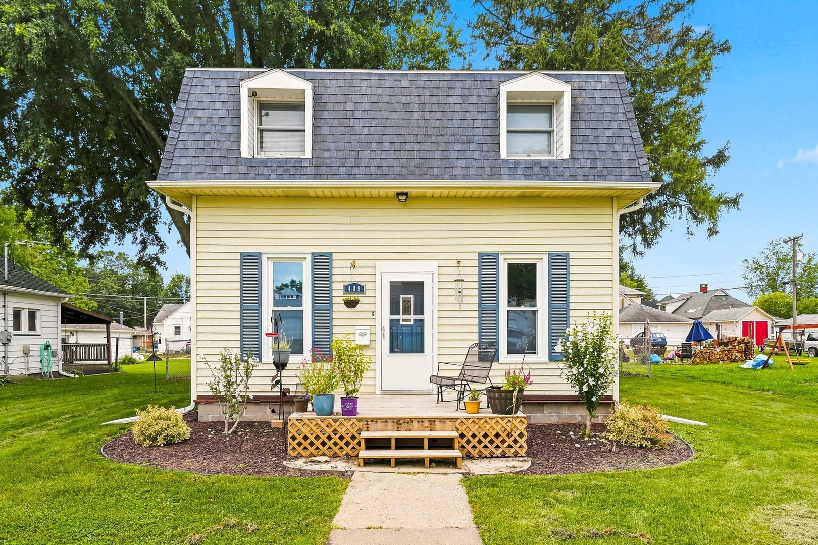 409 9th Street Property Photo 1