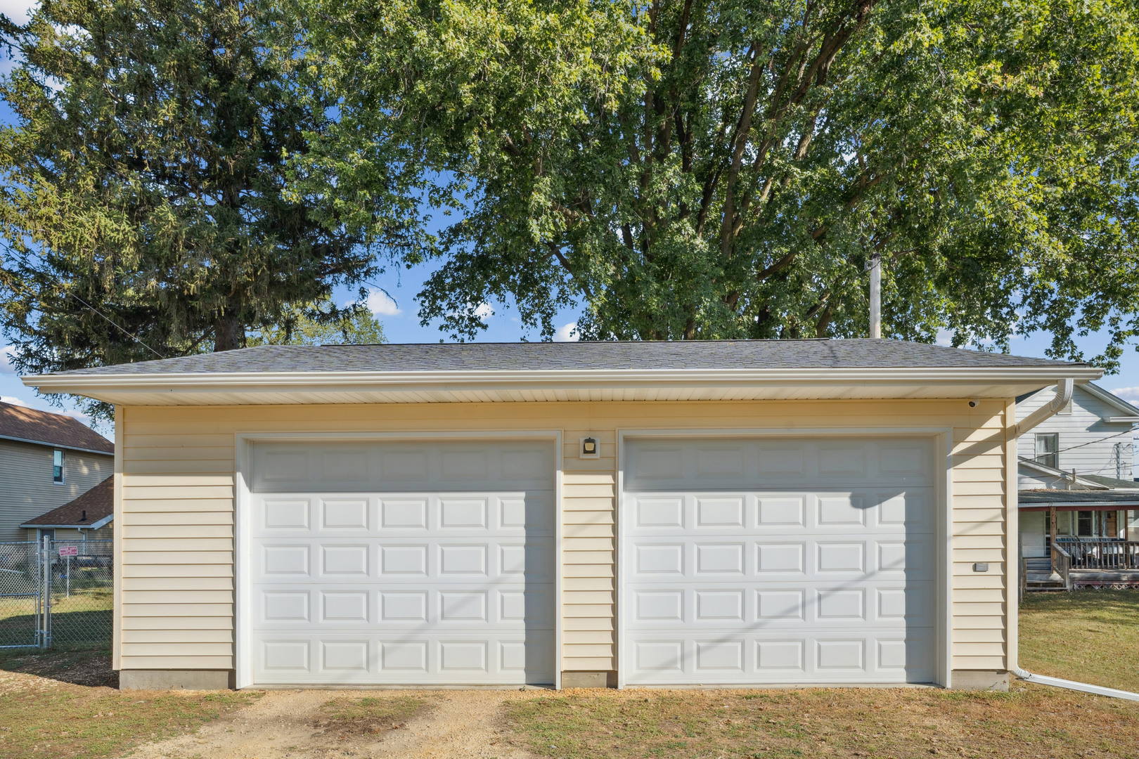 409 9th Street Property Photo 4