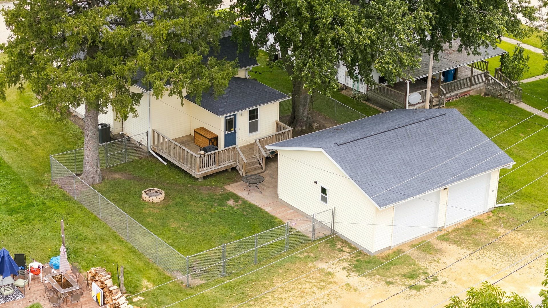 409 9th Street Property Photo 7