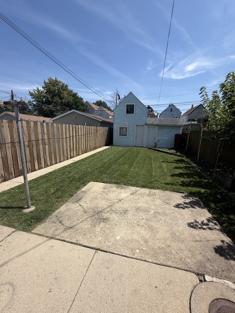2249 N Long Avenue Property Photo 13